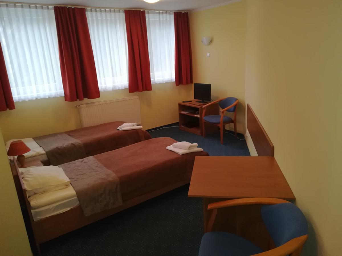 Orw Muflon Hotel Ustroń Buitenkant foto